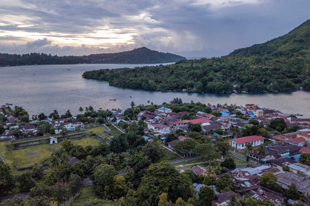 Banda, The Jewel of Moluccass, 16th century spice trade route